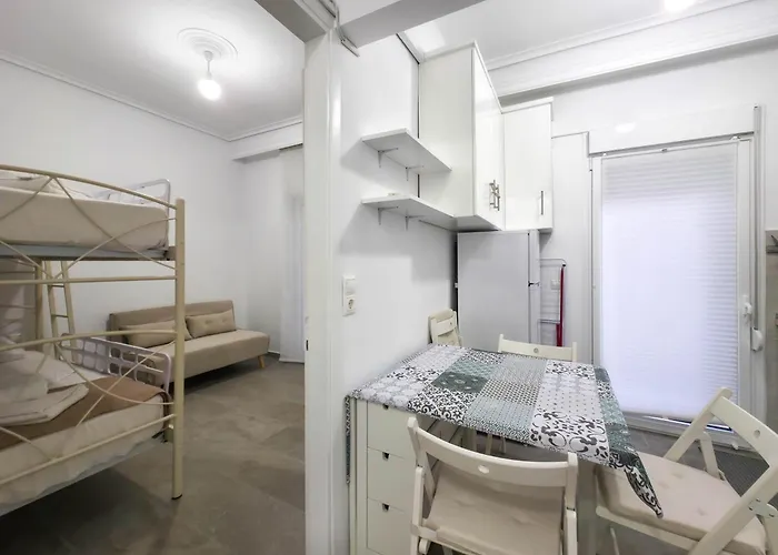 Swiss By Sdr Paralía